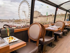 Bustronome: Gourmet Lunch on a London Bus Tour – Luxury Voyager