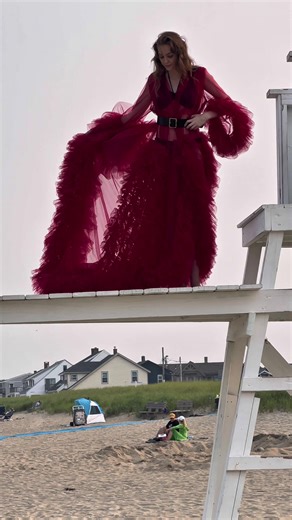 Photoshoot at the beach with wonderful model; @haleymleavitt Photo:@renataodonnellphotography Enroll today to learn: Catwalk, posture, pose, facial and body expression, make-up, social, etiquette and more. Link in bio. Modeling Coach @Renata O'Donnell Like, comment, save and share! #maine #mainemodel #stilettomodels #mainemodelingschool #coachmodel