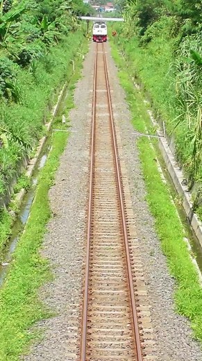22K views · 246 reactions | Kereta api argo wilis panoramic ngebut di stasiun awipari #keretaapi #train #railways | S Railfans | Facebook