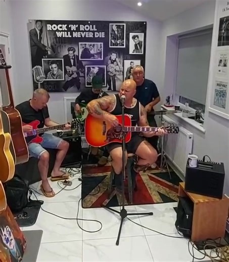 130K views · 4.1K reactions | Oh yeah baby. Cold outside tonight, but we're heating up in here. Nick Rickard on lead, Elvis Tryin To Get To you. Rockin! #rocknroll #rockandroll #elvispresley #thebaldyhollyband | The Baldy Holly Band | Facebook