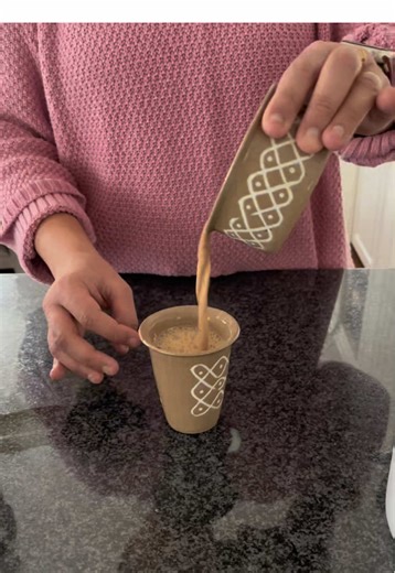 A not-so-slow, not-so-busy Sunday morning coffee ritual ☕ Weekends are when I actually boil milk for my coffee — weekdays get the microwave treatment. Rhino thought I was heading out somewhere and started barking, so those little conversations were with him 🐶 Big coffee lovers here, but I can’t keep up with the traditional filter every day, so the electric filter coffee maker steps in. I love chicory in my coffee, and after my November India trip, I started blending 500g Cothas coffee with 500g