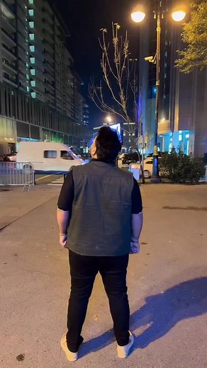 72K views · 14K reactions | Itna lamba gift 藍#style #new #funny #roasting #power #bike #pakistan #lahore #fashion #dressing | Mian Sami 345 | Facebook