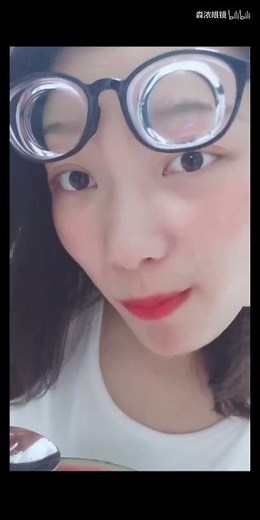 A Chinese lady with -32diopters of myopia who got her first ever pair of glasses.