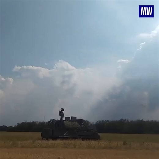 🎖 Tor missile systemNATO codification: SA-15 Gauntlet ⚙️ Russian all-weather, low- to medium-altitude, short-range surface-to-air missile system.▪️ Crew: 3 people▪️ Mass: 34 tonnes ▪️ Length: 7,5 metres ▪️ Width: 3,3 metres ▪️ Height: 5,1 metres▪️ Ground clearance: 450 millimetres ▪️ Operational range: 35 kilometres ▪️ Max speed: 65 km/h