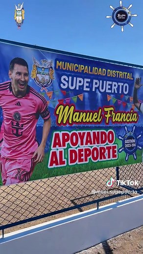 🔥🏟️ | EL ESTADIO DE SUPE PUERTO ESTÁ LISTO Nuestro Estadio Municipal de Supe Puerto luce mejor que nunca. Tras un mantenimiento integral, el césped está listo y las paredes cuentan historias de pasión con sus nuevos murales. Este no es solo un campo de juego, es el lugar donde nuestros sueños se vuelven realidad. ¡Prepárate! Porque en Supe Puerto, lo bueno no se dice, se hace. 📍 ¡Te esperamos para alentar a tu equipo favorito! #MDSP #Gestión2023_2026 #SupePuerto #LoBuenoNoSeDiceSeHace #Deport