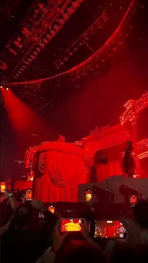 Lady Gaga, intro concerto Milano 2025 - The Mayhem Ball Tour #ladygaga #themayhemballtour