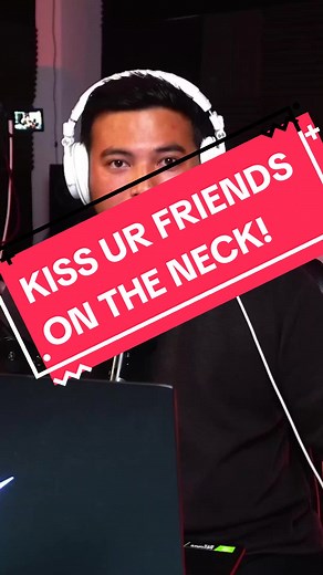 If you heard your name, you got some neck kissing to do!🫵🏻 #fyp #friends #fypage #friendsname #viral #kiss