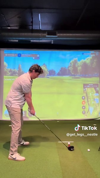 Had a @Skillest lesson this week to get my driver in check and boy is it looking good in early days. I have a very wide takeaway and back swing and which I can manage in practice but when on the course or under pressure leads to the club getting way across the line with a cupped front wrist at the top and the face opens wide on the way down. This little move of showing the camera the palm of my right hand introduces wrist hinge earlier in the back swing allowing me to keep the club and wrist ang