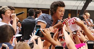 One Direction Perform On The Today Show As Reporter Gets The Band's Names Wrong – Video