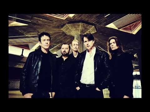 Watch Suede cover Bruce Springsteen’s ‘Hungry Heart’: “It’s just a great rock song”