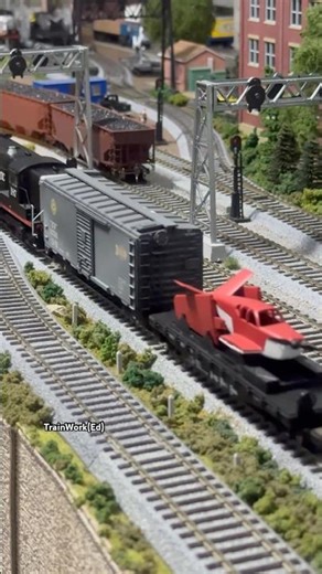 Little Train with Little Planes - HO Scale