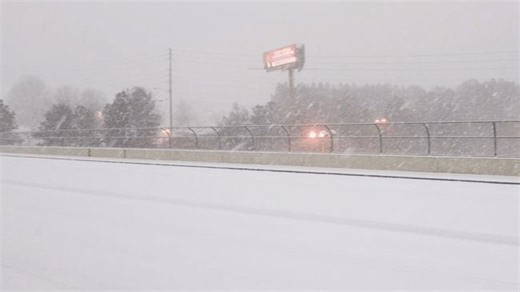 Atlanta Area Sees First Snow in 3 Years