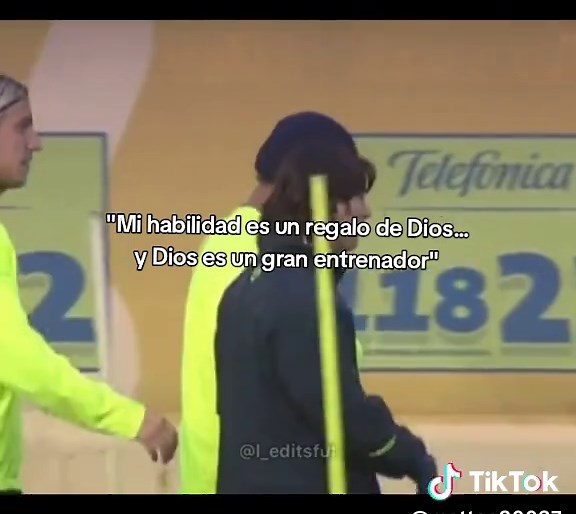 La magia de Ronaldinho en Barcelona