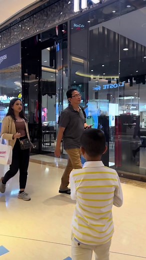 Engaging Public Interviews with Nawid Yosufi and Ayla in Bogor City