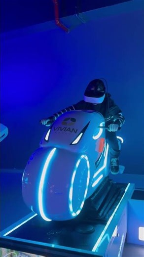 Riding a Motorcycle in VR 🤯🏍️ | Feels 100% Real!