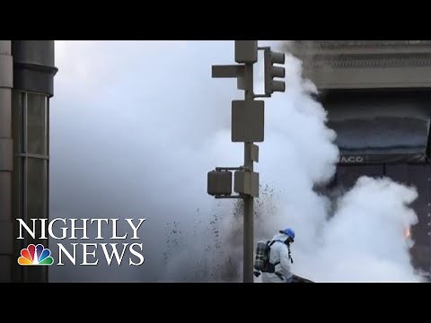 Steam Pipe Explodes In New York City | NBC Nightly News