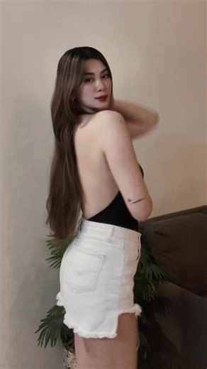 Backless Bodysuit Styles and Outfit Ideas