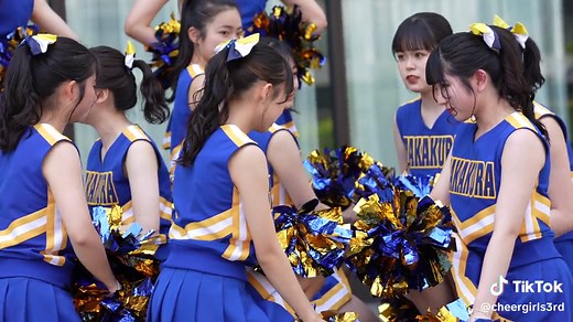 名古屋経済大学高蔵高校のチアリーダー特集