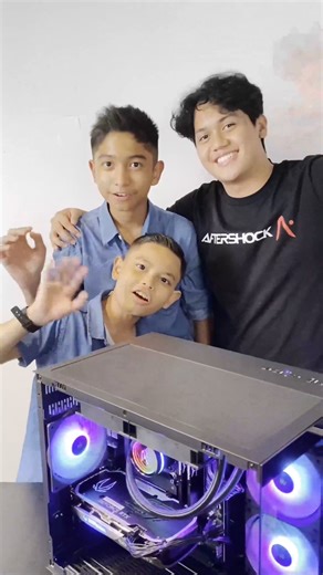 If you could wish for anything for one day, what would you wish for? 💫 For 10-year-old Wafiy, a courageous leukemia survivor in remission, his wish was to be a streamer for a day. We are honored to have the opportunity to partner with Make A Wish Foundation SG to grant Wafiy his wish 🌟 As the first step in a streamer's adventure is building a PC, we guided him through the entire process of building a PC from scratch. Initially shy and reserved, he slowly warmed up to us and curiously asked us 