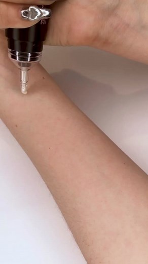 Conceal, cover, and come correct with our NEW #MACStudioFixFacePen that camouflages undereye circles, conceals blemishes and reduces the appearance of fine lines. A 2-in-1 concealer foundation where a few dots hit the spot.