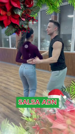 Salsa ADN - Santa Ya Llego bailando #salsa2025 #salsanavidad #salsaparatodos #salsaromantica