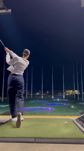 15K views · 386 reactions | a night at top golf ⛳️ been a minute since i took a swing‍♀️super fun  i clearly need lessons 藍 i was just happy i made it into the target  | Sierra Fox | Facebook