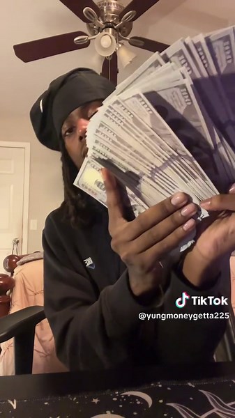 #yungmoneygetta225 | prop money flexing