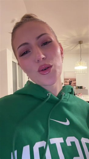 klari🤍🐭 (@klara.oe)’s videos with Touch Me Like a Gangster - J E S S I E M U R P H