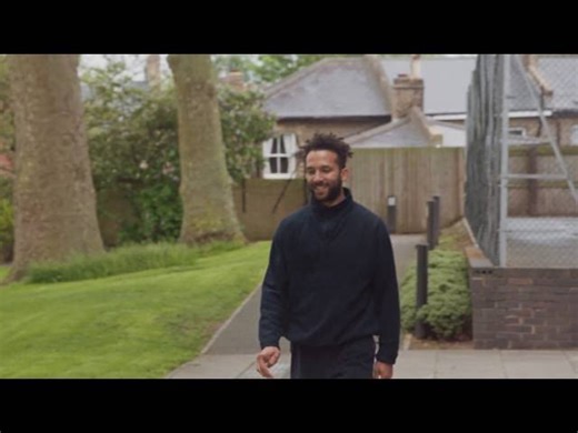 Reaching Out To An Old Friend - Present Simple & Continuous