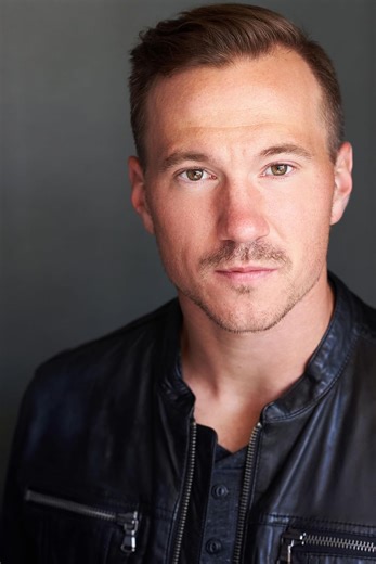 Tim Llewellyn | Actor, Writer, Producer