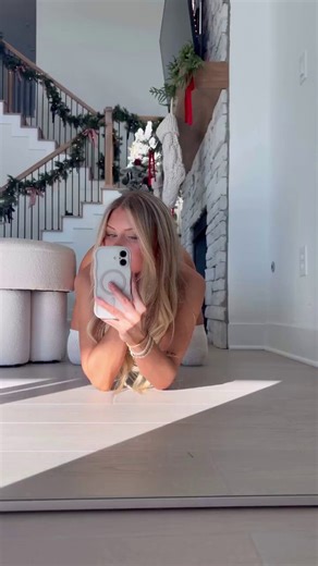 Just A Peek 💋 (@JulianNels32883) on X