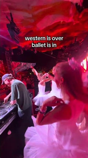 long live ballet #coachella #jigitz #sombr #housemusic #dolab