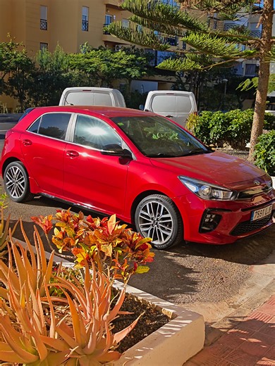 KIA Rio 1.0 T-GDi 100 CV GT Line Precio: 15.950 € (IVA incluido) Año 2020 | 54.000 km | Gasolina | Manual Vehículo nacional en perfecto estado. Traspaso y garantía incluidos en el precio. Se entrega con 1 año de garantía. Aceptamos vehículo como parte de pago. Envíos gratis a todas las Islas Canarias. No se vende a península. Ubicación: Arona (Tenerife) Car Import Service – Tienda profesional. #cochescanarias #ventacoches #carsale #cochestenerife #cochesdeocasión
