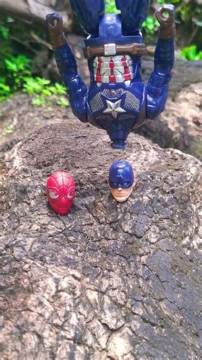 Spiderman wore Captain America’s costume #spiderman #marvel #toys #actionfigures