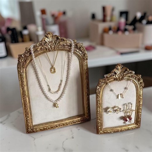 Velvet Necklace Display Stand – Baroque Gold Jewelry Display Holder, Luxury Velvet Jewelry Organizer for Necklaces - Etsy