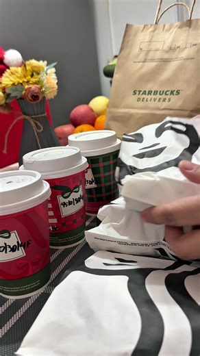 Starnucks Coffee and Bread for Midnight Snacks #starbucks #coffee #bread #yummy @Starbucks