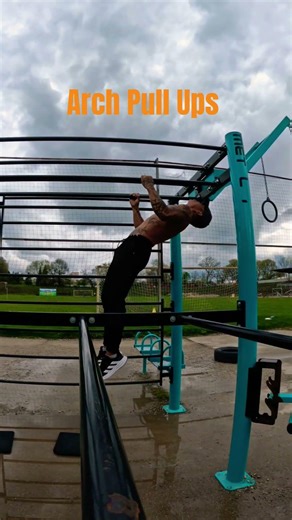 How To Activate Every Muscle In Your Back With Arch Pull-Ups | Lemon Regime