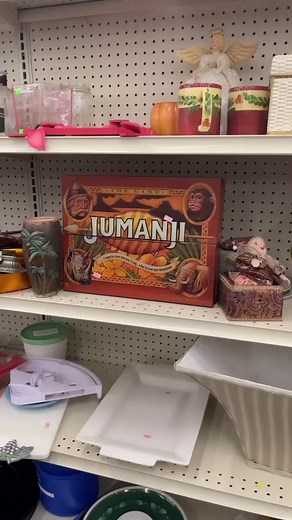 isn’t this how a movie starts? #Destinationdepop #ZitHappens #WorthTheWait #thrifting #jumanji #ohno #fyp