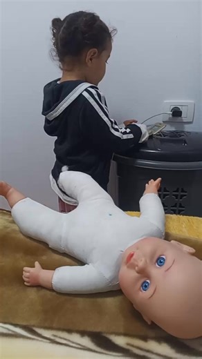 my AKO a waray words she never forget 😅😅 #everyoneシ゚ #ofwtirana #ofwaray #ofwwaray #ofwleyte #OFWEUROPE | Joy Cerna