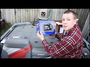 Unboxing of the Lowrance HDS7 Gen 3D Structure Scan