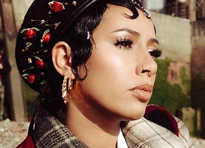 Eliza Rose returns with new track, "Take You There"