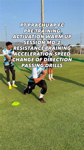 ไม่ค่อยมีเกมเล่นก็ต้องเมนเทนกันดีๆหน่อยนะพวกเรา🤨 Pre-training activation warm up session MD-2 For players who haven’t played or played less than 30 minutes in the previous match, this is to prepare for the midweek match. สำหรับผู้เล่นที่ไม่ได้ลงเล่นหรือลงเล่นไม่ถึง30นาที ในแมตช์ที่ผ่านมา เพื่อเตรียมความพร้อมสำหรับแมตช์กลางสัปดาห์ • Resistance training -Acceleration drills -COD drills -Speed drills • Speed-COD training • Passing drills 🐝🧡⚽️🦵🏼🔀🏃🏻💨🔥💯 #โค้ชหลุยส์ #ฟิตเนสโค้ช #coachluis #f