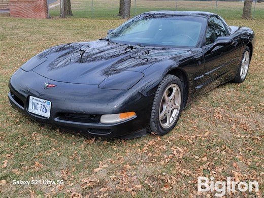 2001 Chevrolet Corvette 2-Door Coupe | Transportation