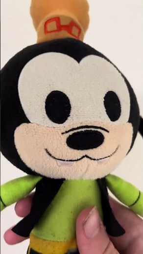Goofy Finds Mickey. Plushy Adventures. (Shorts)