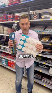 I hate to be the bearer of bad news, but your “non-toxic” silicone cookware is, in fact, TOXIC! Multiple studies have shown that when you heat up silicone cookware past 200°, you release toxic chemicals called siloxanes into your food and air! 🥘💨 The damage caused by siloxanes includes liver and thyroid damage, as well as many other health issues like uterine cancer! While these nonstick molds/utensils have been marketed as a non-toxic kitchen item, the research disagrees! 🔬 To add insult to 