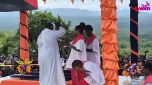 #LocalNews Blessing of the tomb of Sir Julius Chan. #BlessingOfGrave #BurialCeremony #SirJuliusChan #PapuaNewGuinea #TVWANNews | TVWAN Online