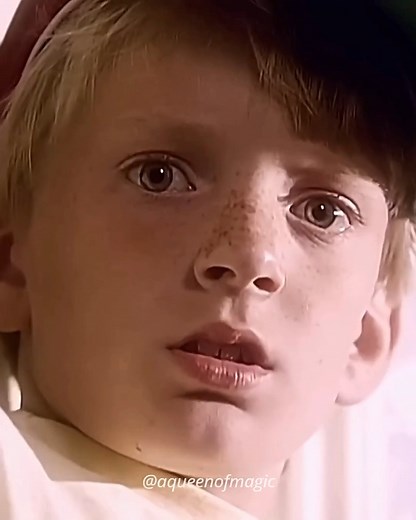 34K views · 2.6K reactions | The Invisible Man! #Queen | A Queen Of Magic | Facebook