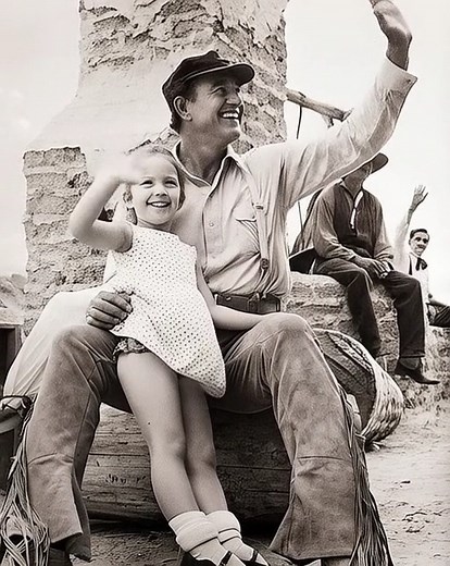John Wayne with his daughter Aissa Wayne. | Legends Never Die: John Wayne
