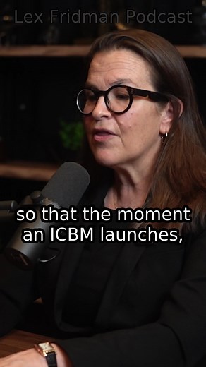 The Terrifying Prospect of Nuclear War Explained | Annie Jacobsen Interview