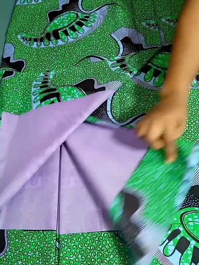 Stylish Housewife Inverted Pleat Dress Ideas